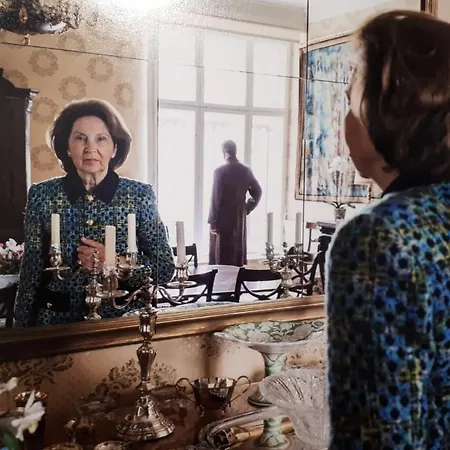 Dans Grande Maison *