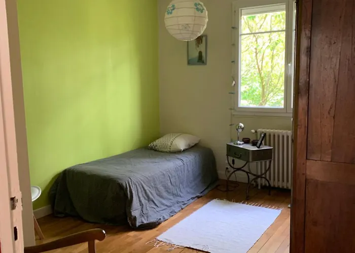 Dans Grande Maison ホームステイ